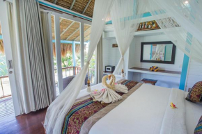 Отель Water Blow Huts  Lembongan